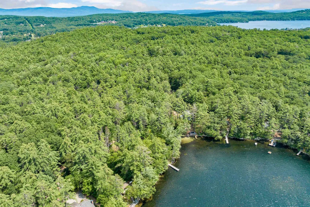22 Beth Lane Meredith NH 03253