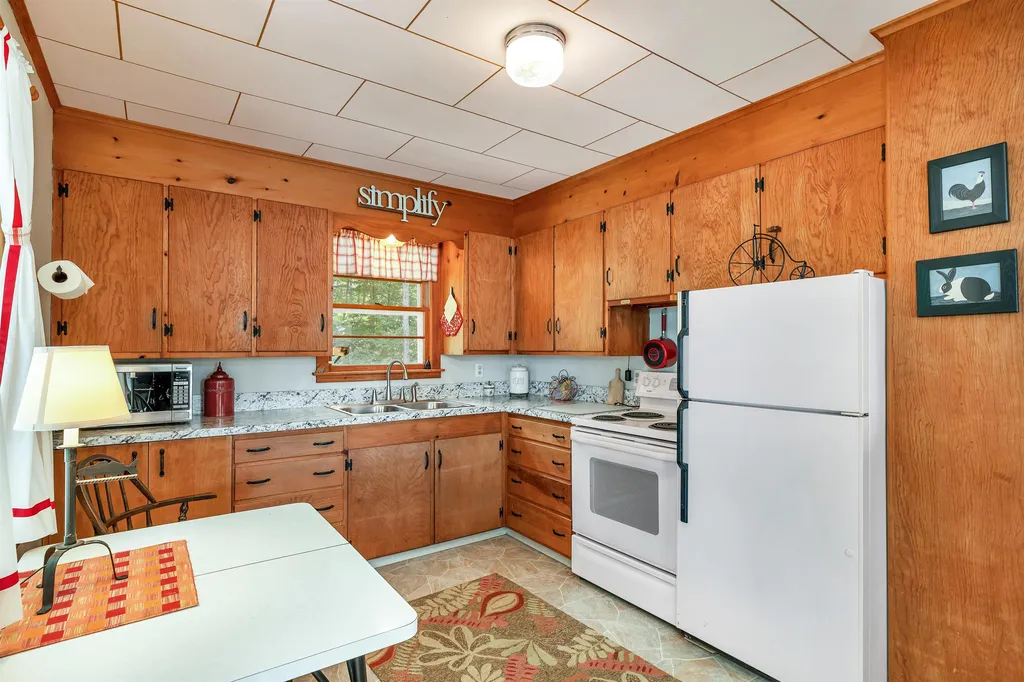 22 Beth Lane Meredith NH 03253