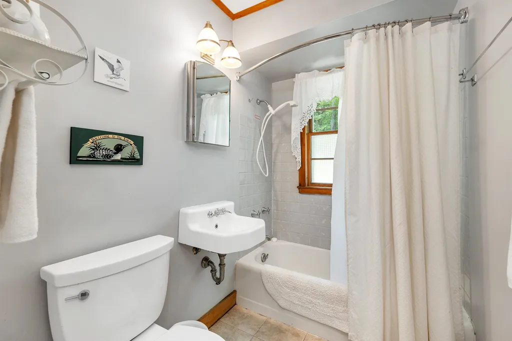 22 Beth Lane Meredith NH 03253