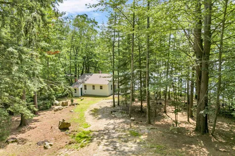 22 Beth Lane Meredith NH 03253