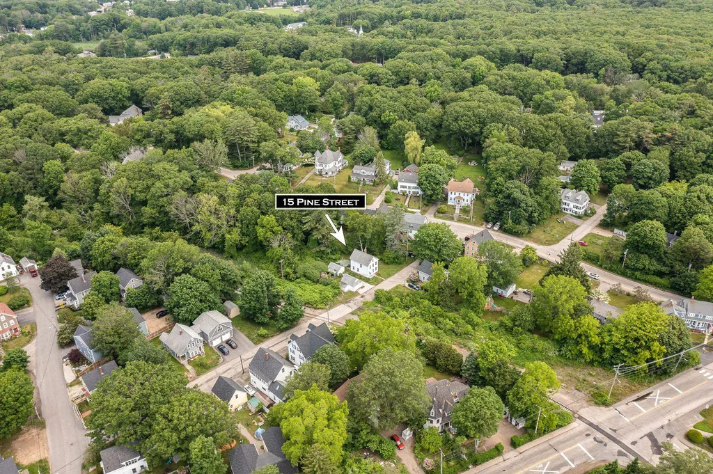 15 Pine Street Kittery ME 03904-1713