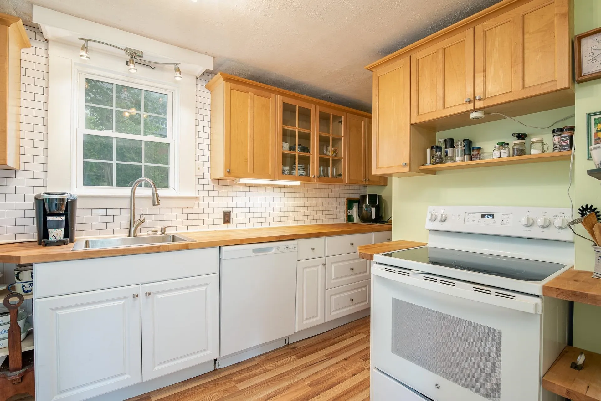 15 Pine Street Kittery ME 03904-1713