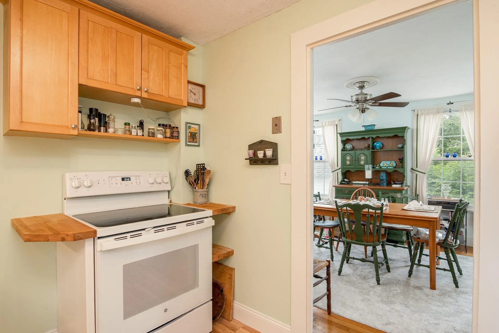 15 Pine Street Kittery ME 03904-1713
