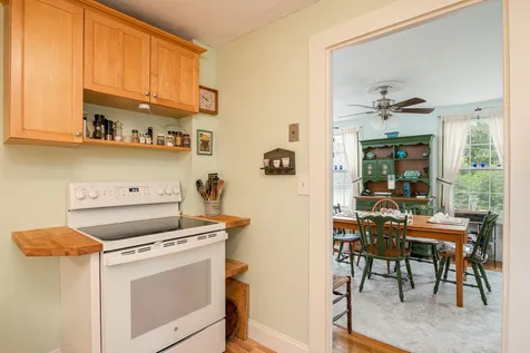 15 Pine Street Kittery ME 03904-1713