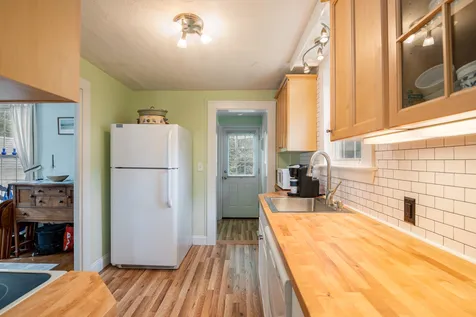 15 Pine Street Kittery ME 03904-1713