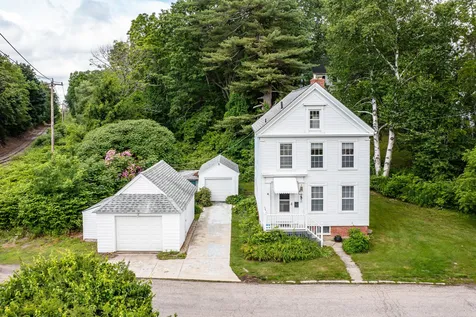 15 Pine Street Kittery ME 03904-1713