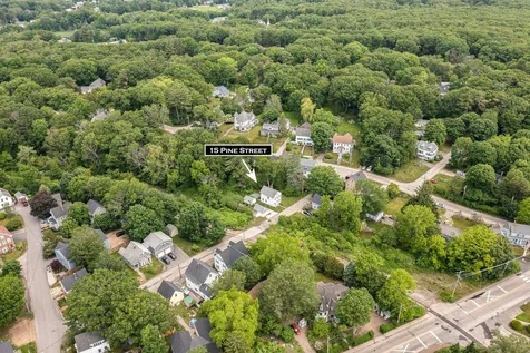 15 Pine Street Kittery ME 03904-1713