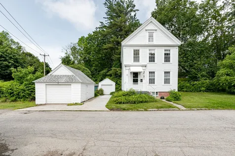15 Pine Street Kittery ME 03904-1713