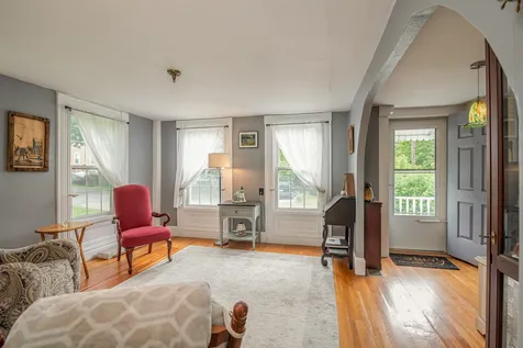 15 Pine Street Kittery ME 03904-1713