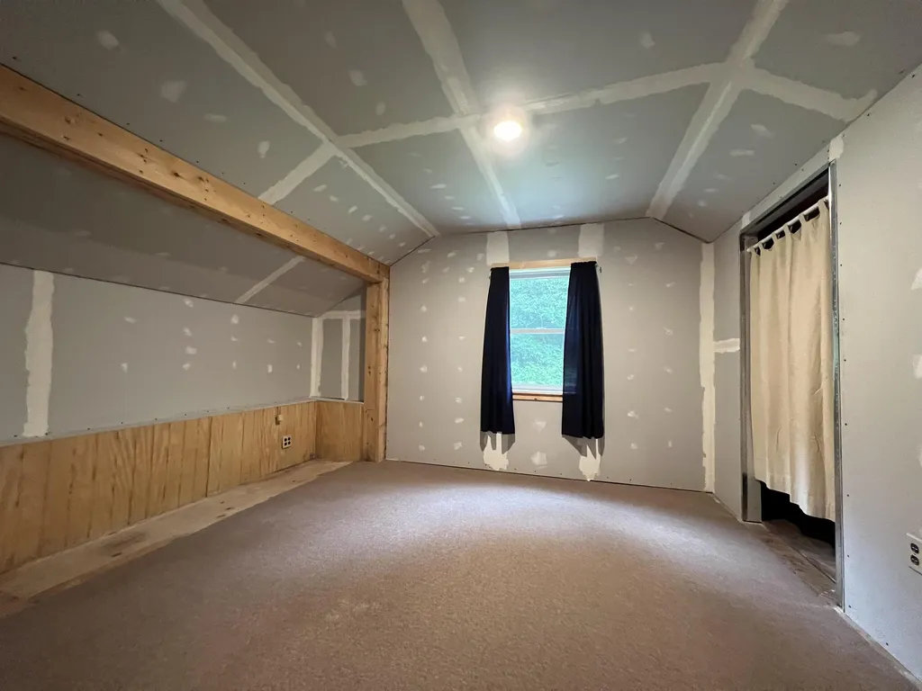 2399 Washburn Road Alexandria NH 03222