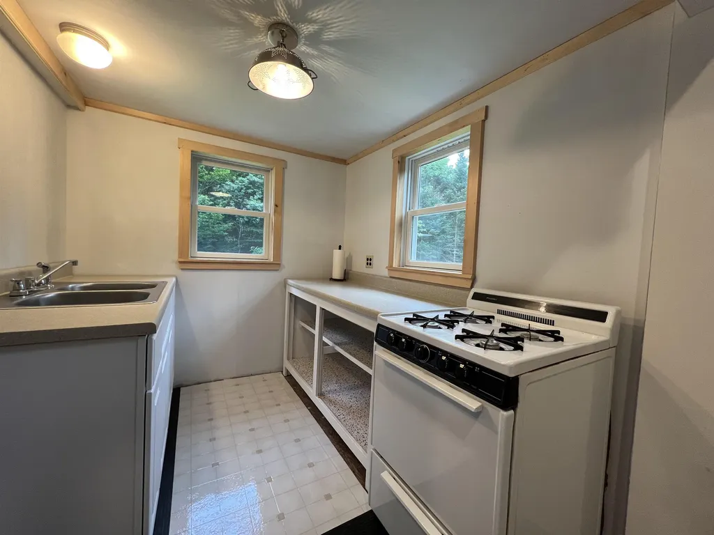 2399 Washburn Road Alexandria NH 03222