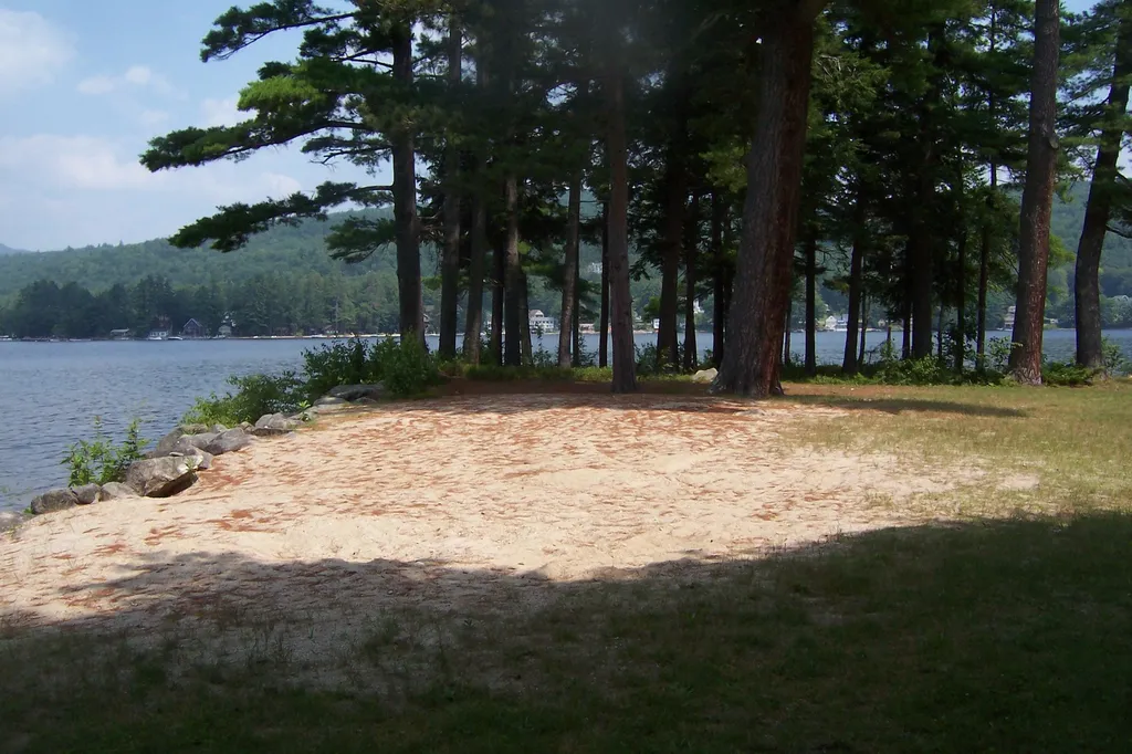 246 Whittemore Point Road Bridgewater NH 03222