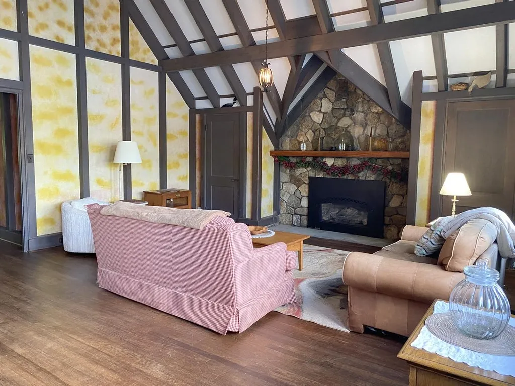 246 Whittemore Point Road Bridgewater NH 03222