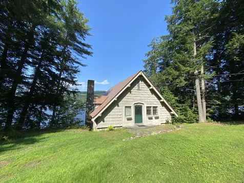 246 Whittemore Point Road Bridgewater NH 03222