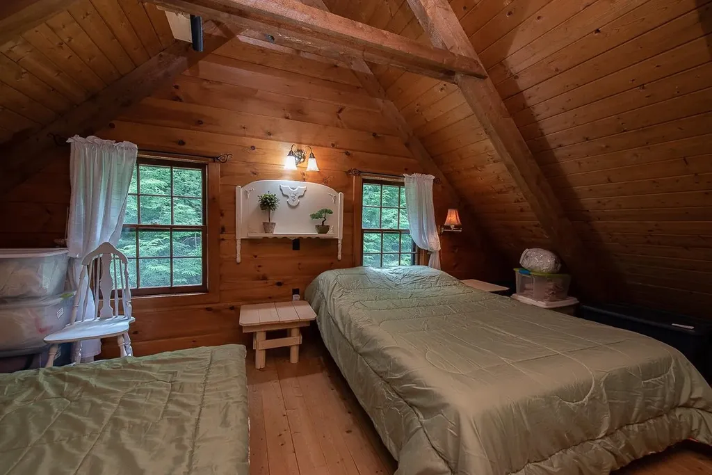 613 Mayhew Turnpike Plymouth NH 03264