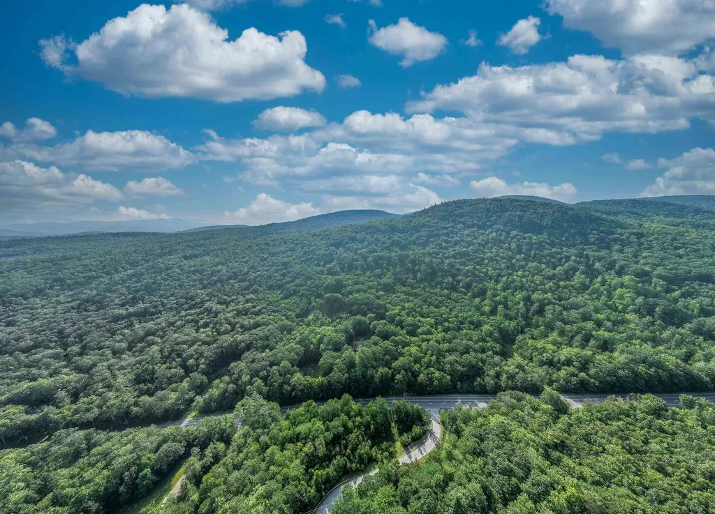 613 Mayhew Turnpike Plymouth NH 03264