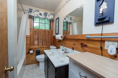 613 Mayhew Turnpike Plymouth NH 03264