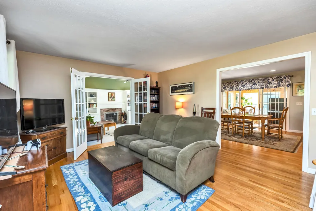 1 Chelsea Drive Bow NH 03304