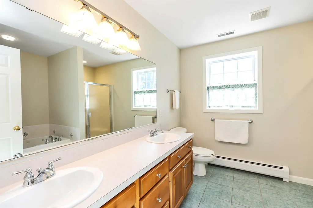 1 Chelsea Drive Bow NH 03304
