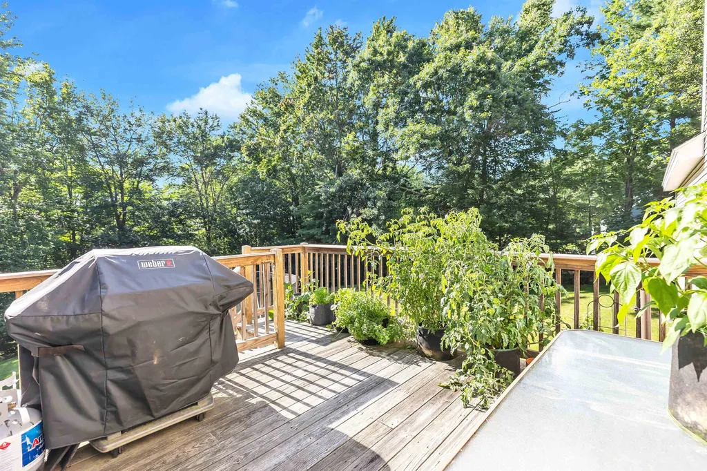 1 Chelsea Drive Bow NH 03304