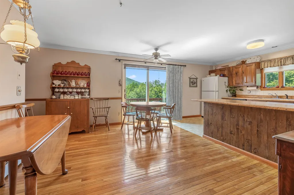 38 Country View Lane Arlington VT 05250