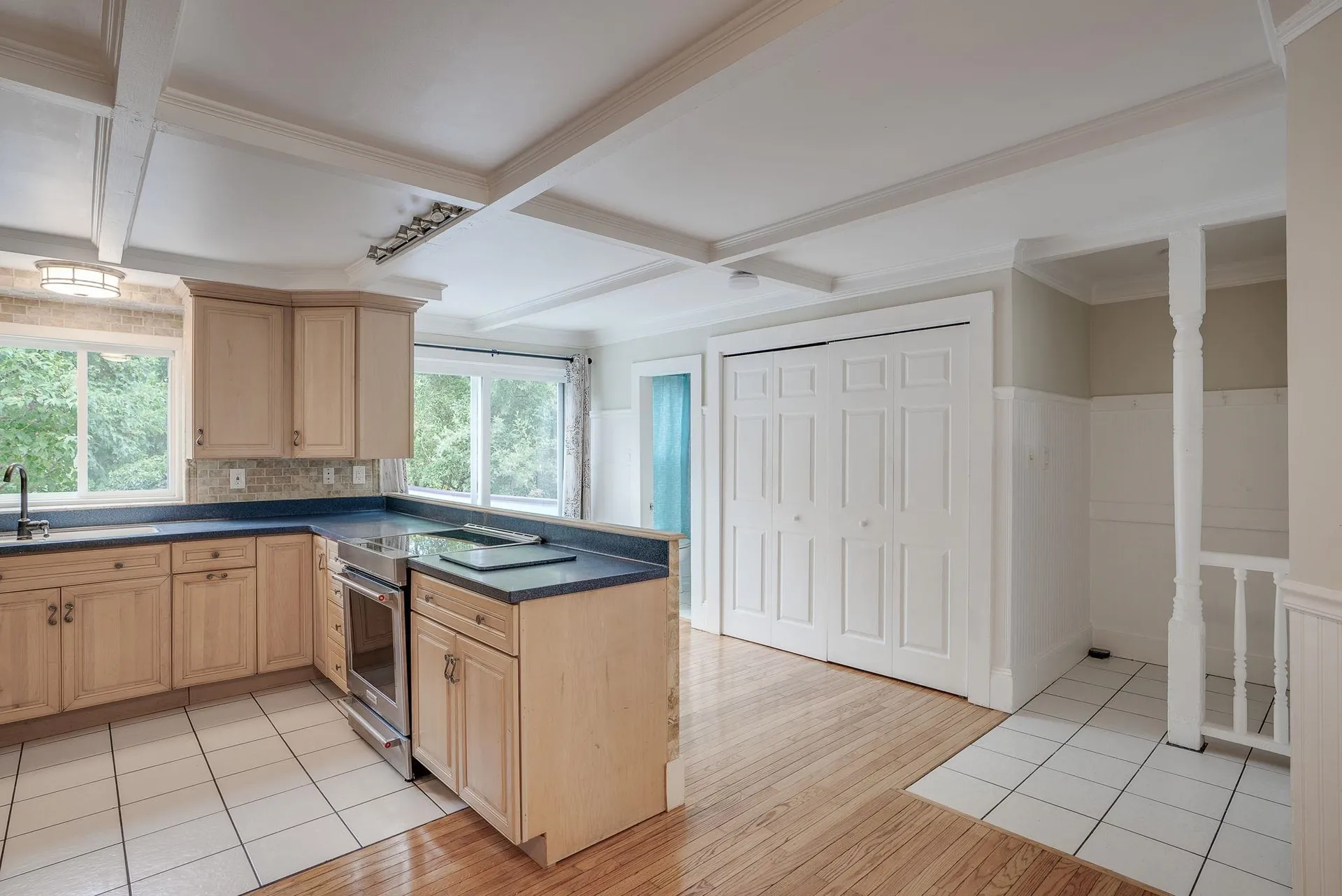 6 Range Road Windham NH 03087