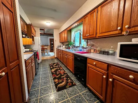 696 Creek Road Bethel VT 05032