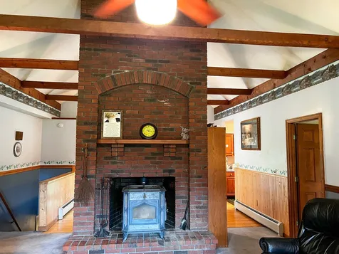 696 Creek Road Bethel VT 05032