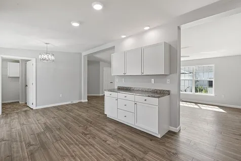 217 Mackerel Avenue Portsmouth NH 03801