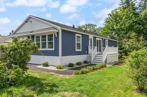 217 Mackerel Avenue Portsmouth NH 03801