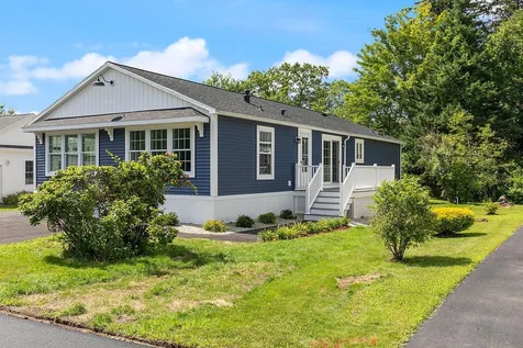 217 Mackerel Avenue Portsmouth NH 03801
