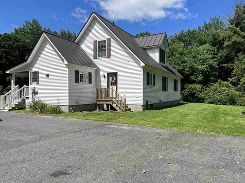 24 N.river Road Walpole NH 03608