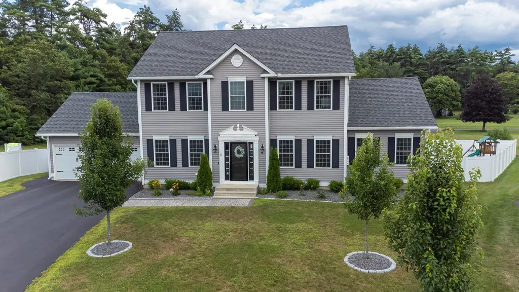 9 Harvest Court Merrimack NH 03054