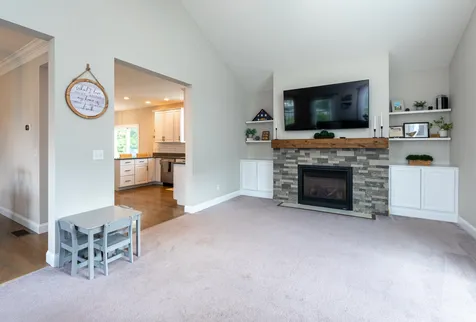 9 Harvest Court Merrimack NH 03054