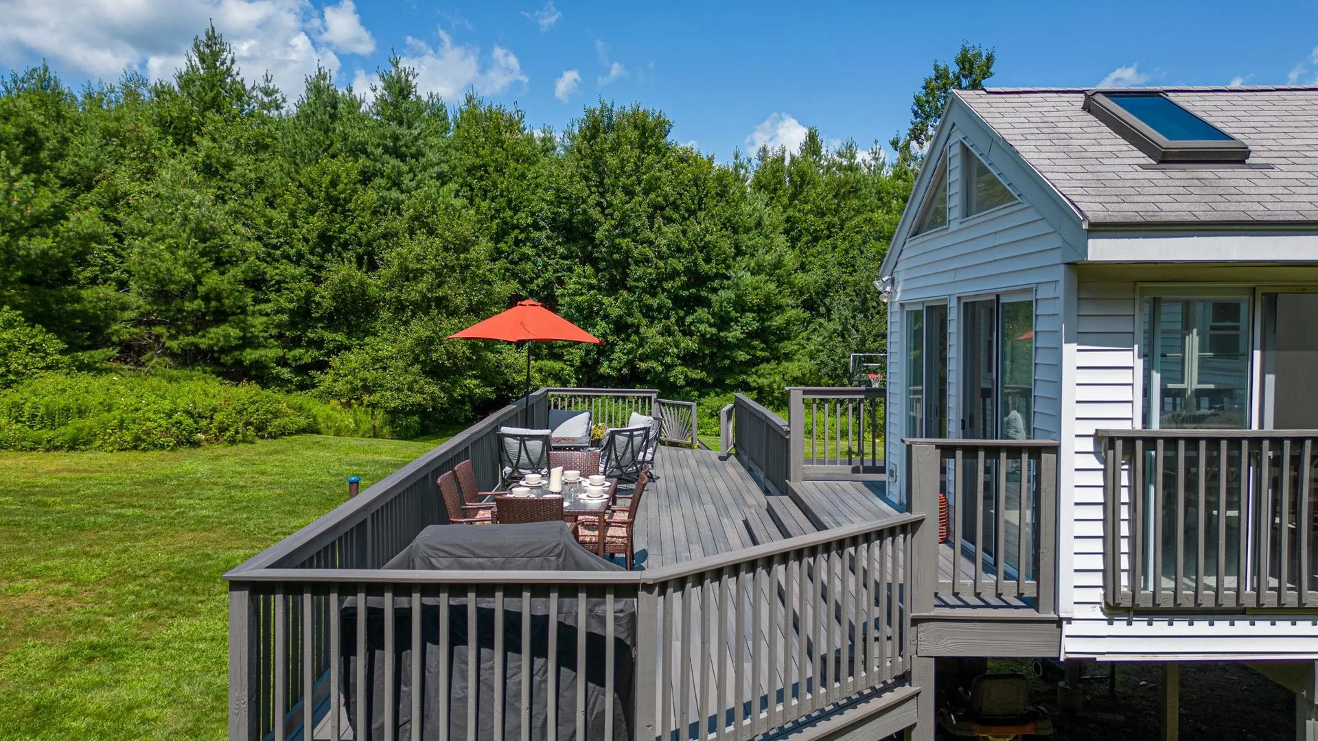 12 Constance Drive Londonderry NH 03053