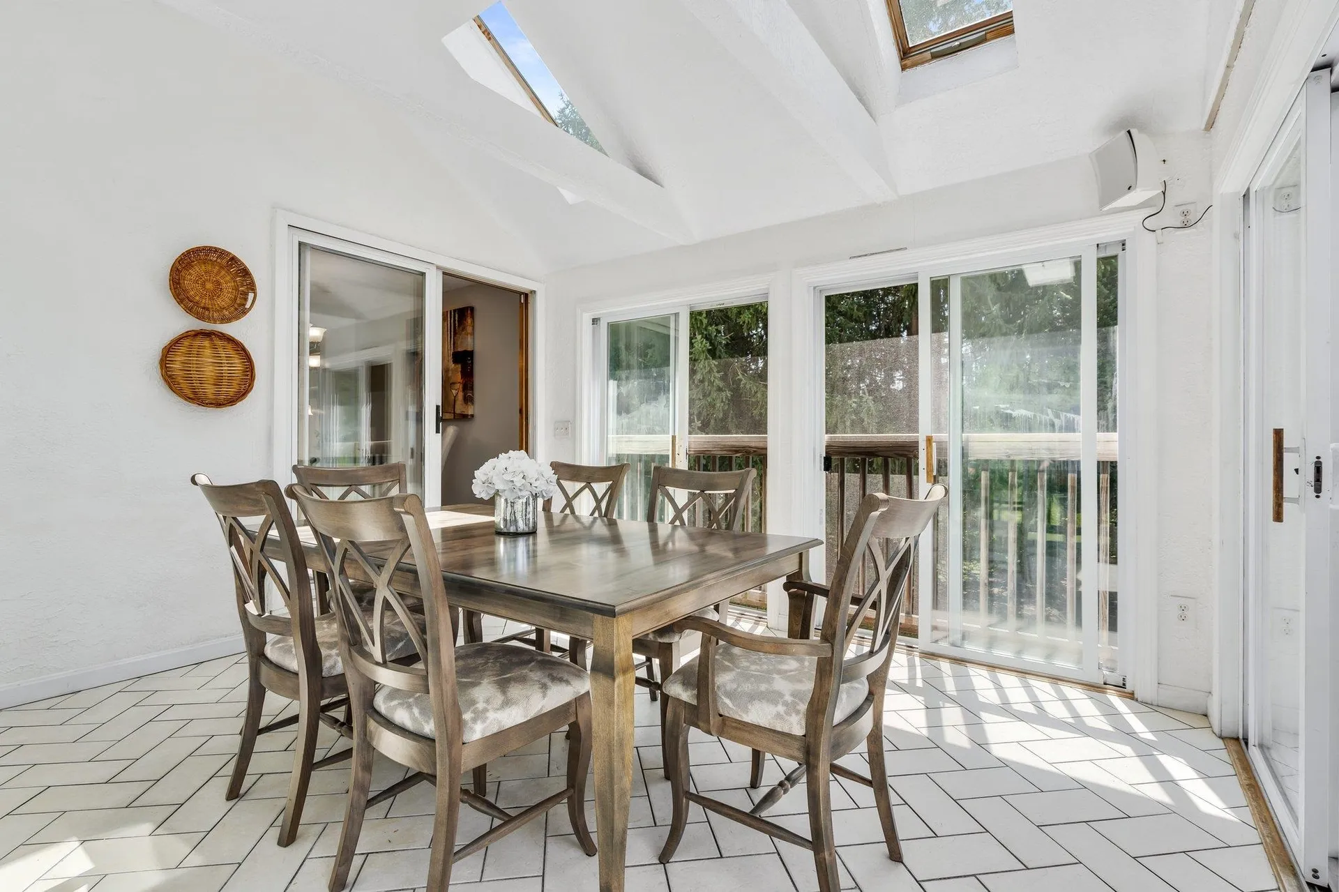 12 Constance Drive Londonderry NH 03053