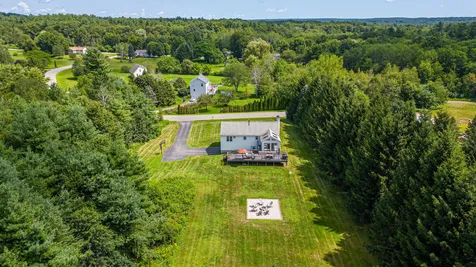 12 Constance Drive Londonderry NH 03053