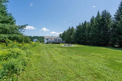 12 Constance Drive Londonderry NH 03053