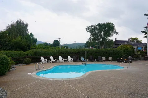 17 Harris Shore Road Gilford NH 03249