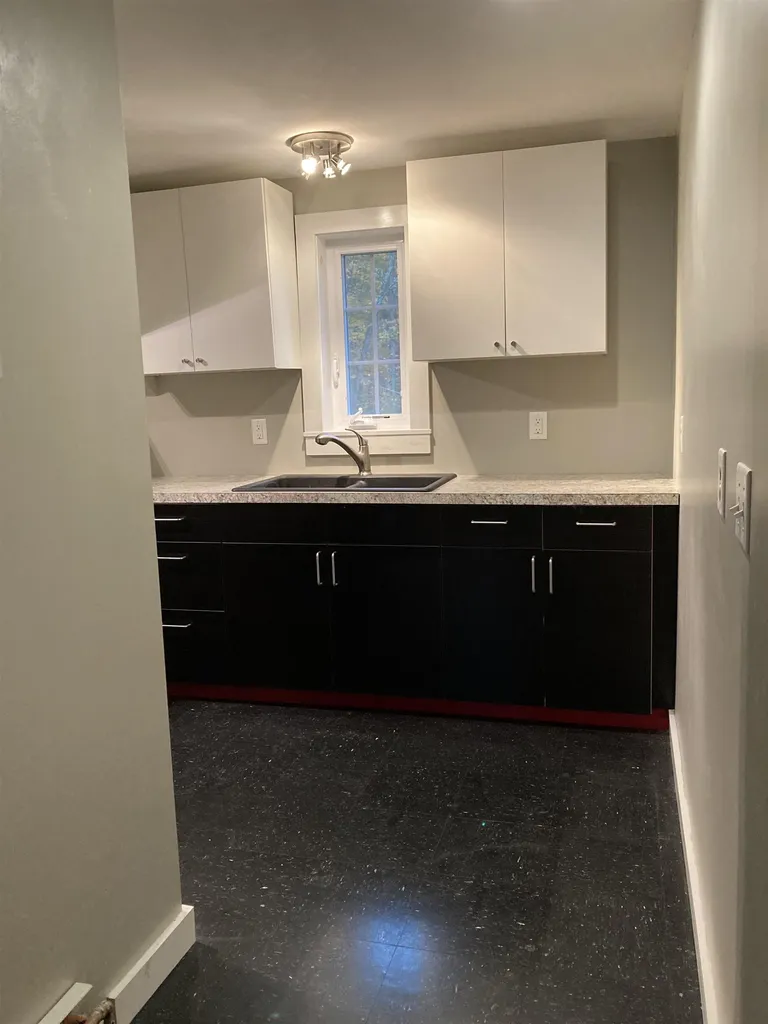 359 Pleasant Street Epping NH 03042
