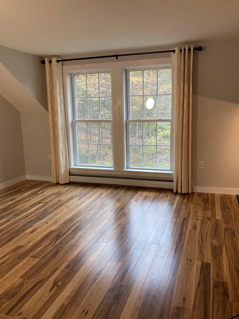 359 Pleasant Street Epping NH 03042