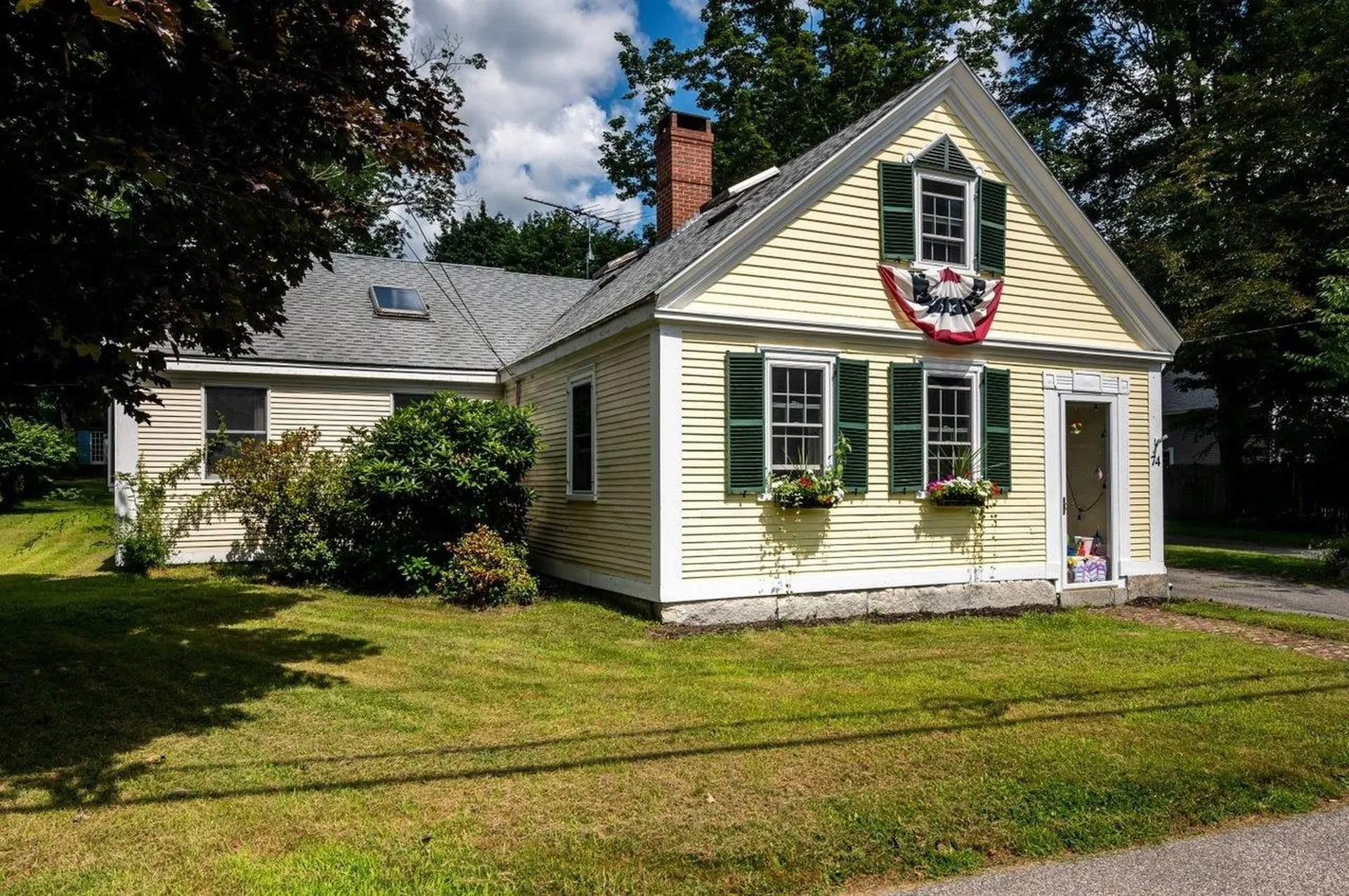 74 Main Street Newfields NH 03856
