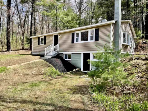 4 Webster Lane Londonderry NH 03053