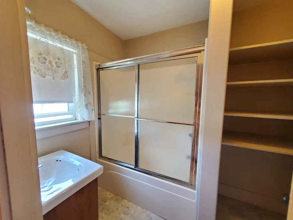 8 Highland Avenue Lebanon NH 03784