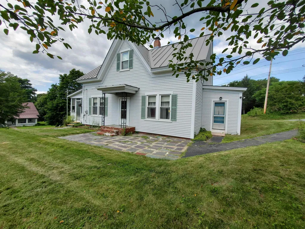 8 Highland Avenue Lebanon NH 03784