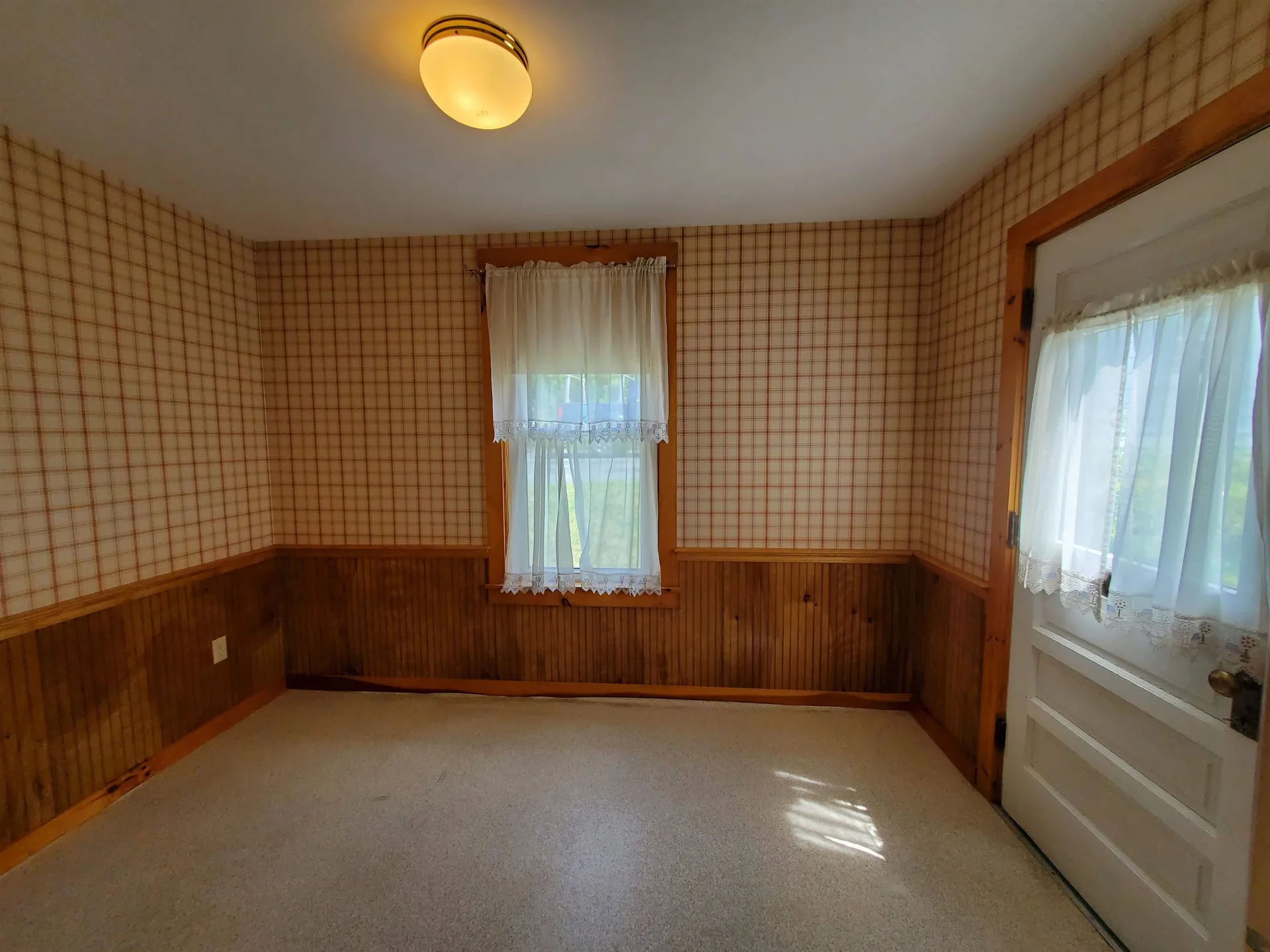 8 Highland Avenue Lebanon NH 03784