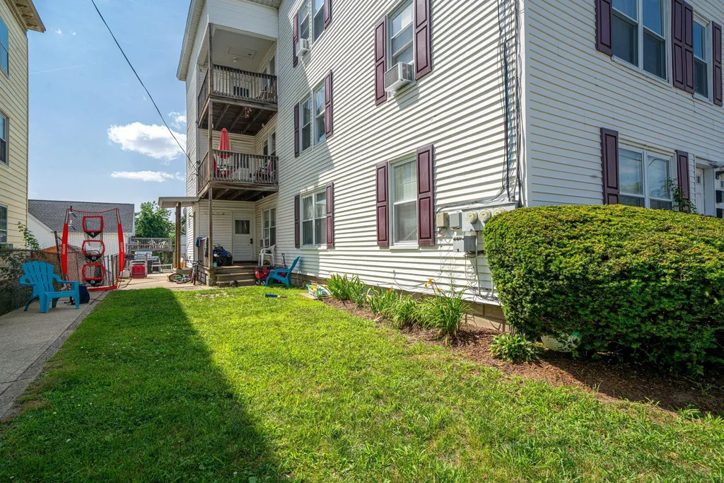 92 Wilson Street Manchester NH 03103