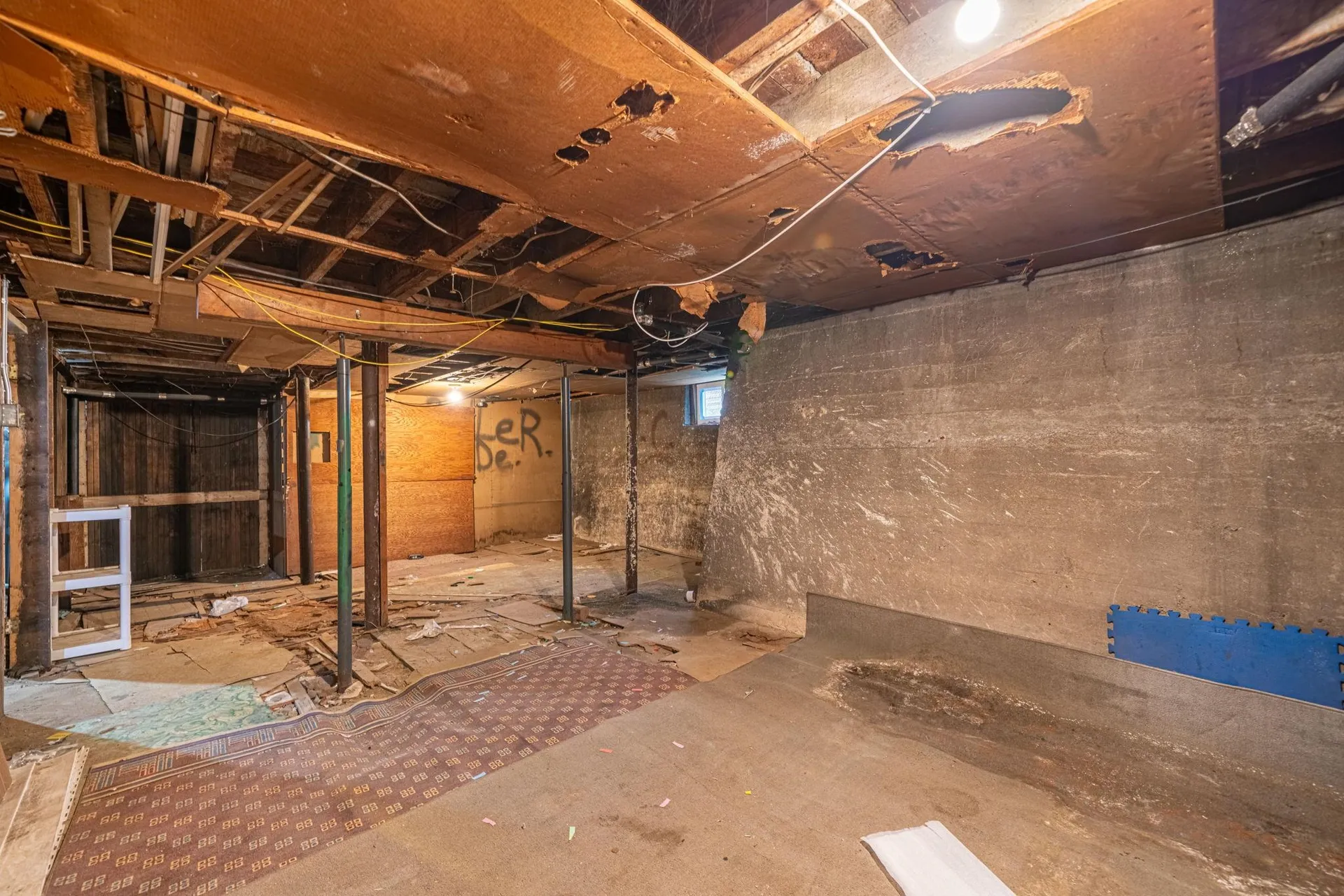 92 Wilson Street Manchester NH 03103