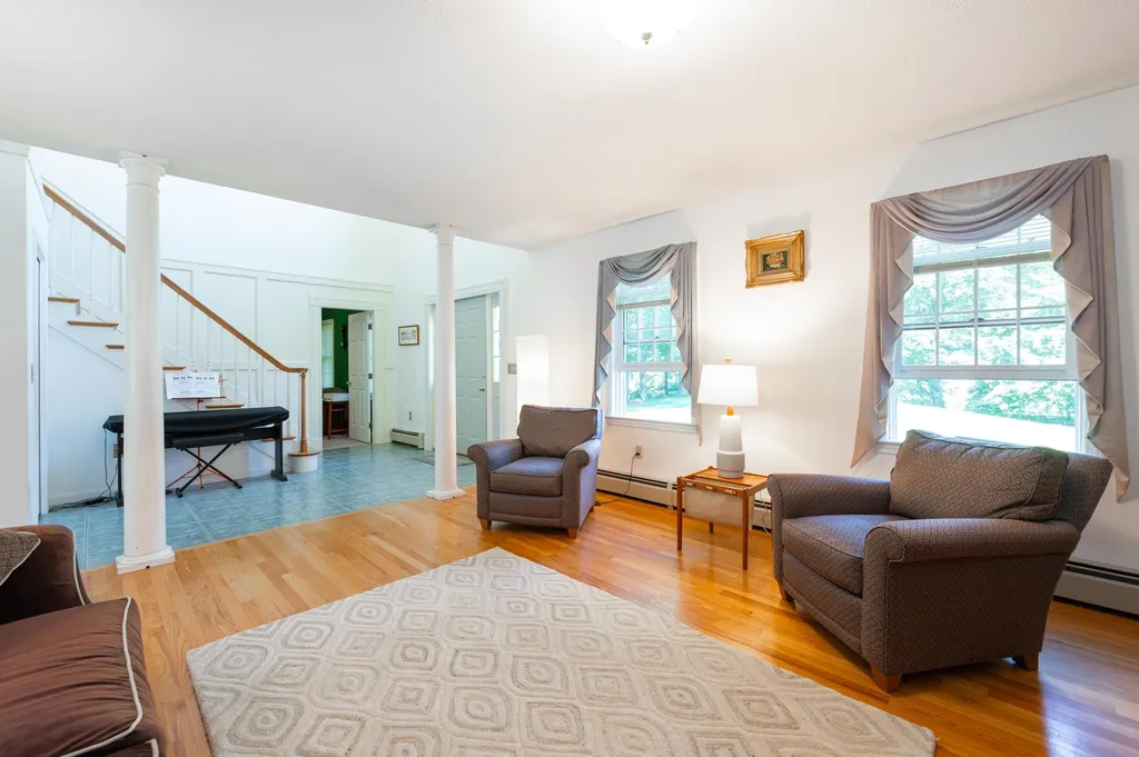 21 Chestnut Hill Road Amherst NH 03031