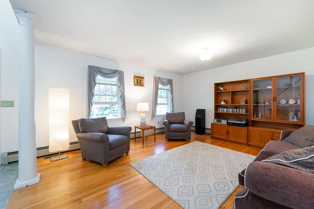 21 Chestnut Hill Road Amherst NH 03031